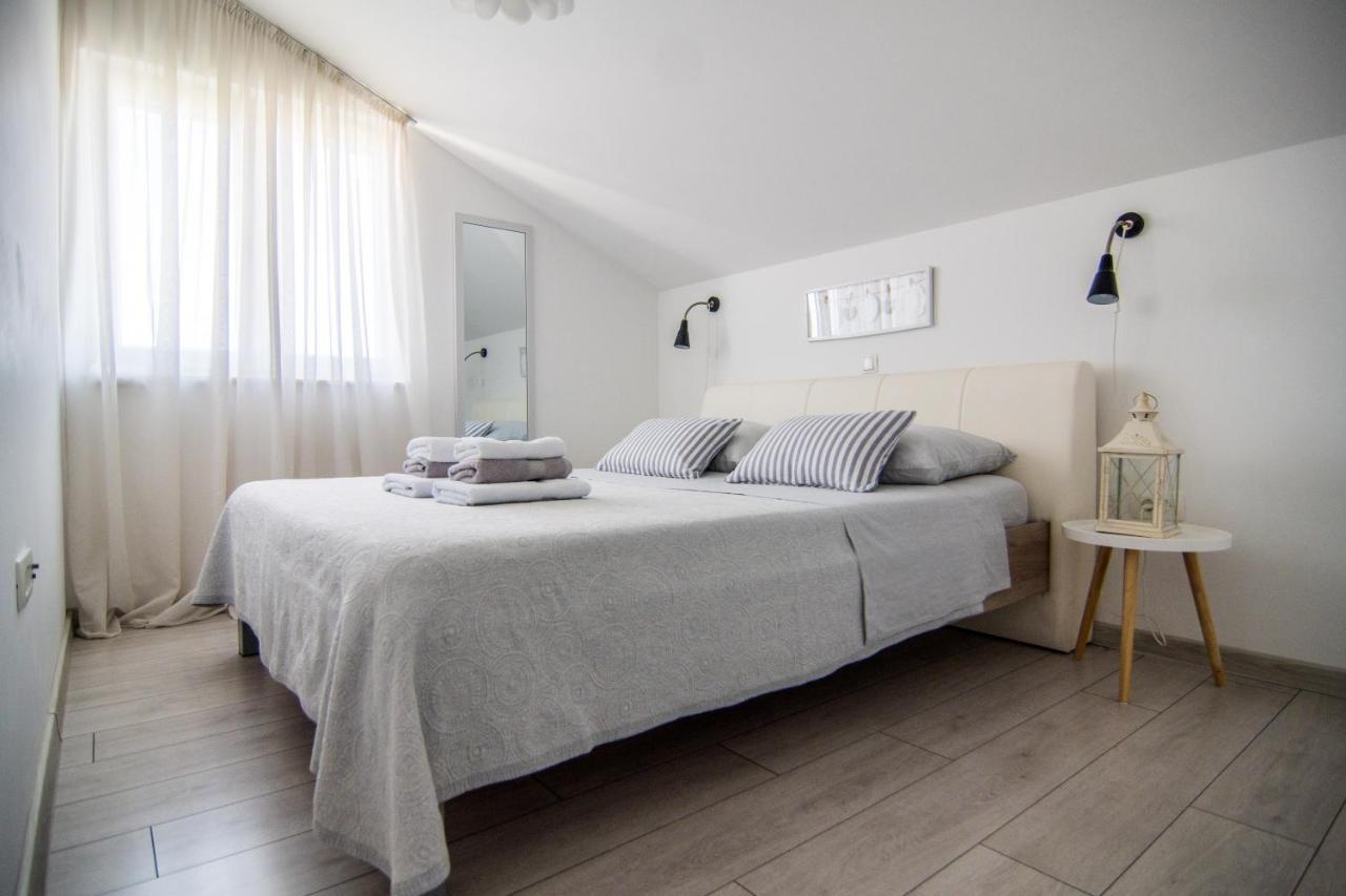 Apartments Up&Up Rogoznica  Exterior photo
